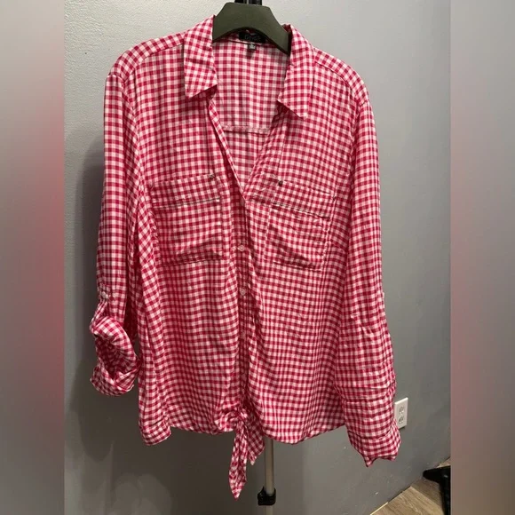 Jones New York Red Checkered shirt - Picture 4 of 6